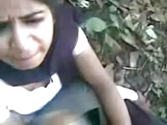 Desi alaragbayida indian girl rin nigba ti sii mu ati ki o njẹ àtọ alaragbayida hindi ni gbese movie