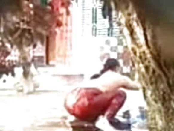 Aunty Gordita Bathroom Show Gordita idẹkùn ni gbese Movie