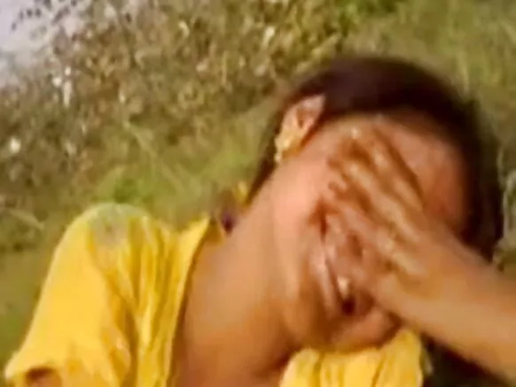Desi girl nini fun pẹlu Hollywood girl ni gbese movie HD funny omokunrin