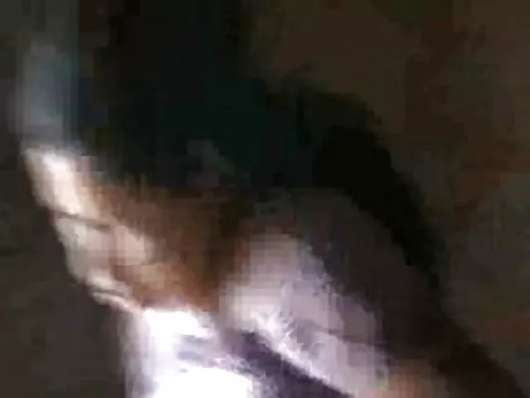 Gbona Indian Aunty gbiyanju lati ni itẹlọrun rẹ inu didun onibara - III