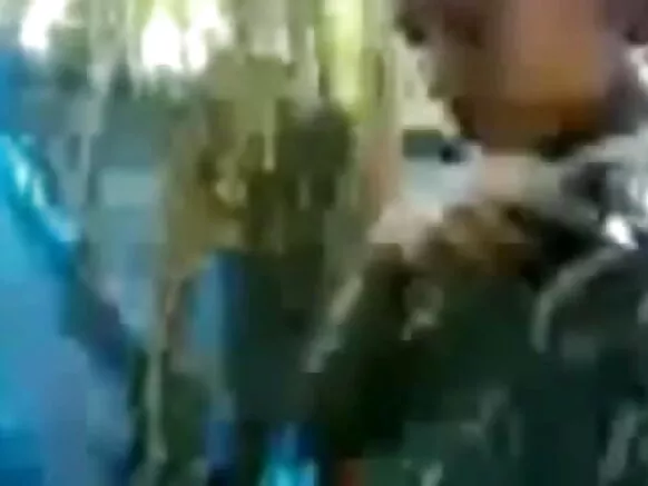 Gbona Indian anti Mallu fihan rẹ oyan nigba ti wíwẹtàbí
