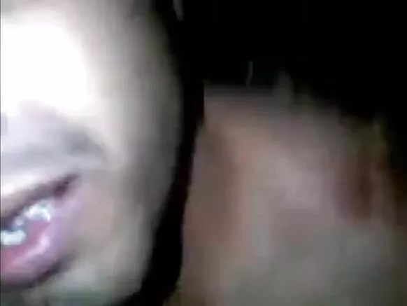 Aunty Hot Indian aunty ti n ṣe ọmọ Oga rẹ ni oye hindi ni gbese chudai gbona fiimu fihan