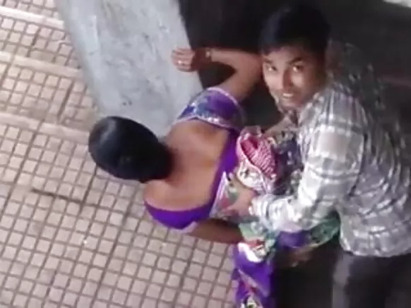 Sunny leone ni gbese mi mu ni ọwọ ibi-