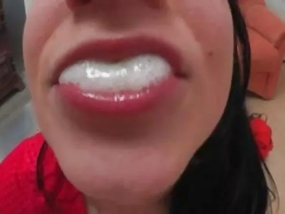German magbowo babe pẹlu enema magbowo odomobirin titun ni gbese mi