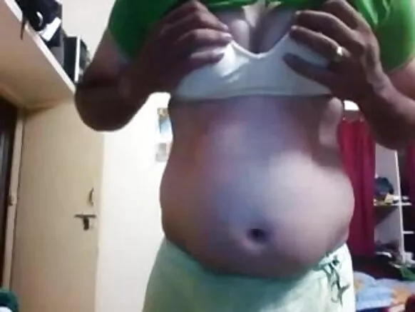 Hot Indian transsexual fara si gbona kamẹra bp ibalopo images ita