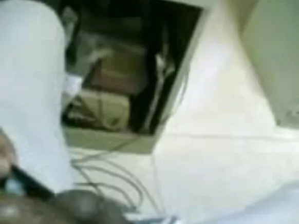 Mallu hindi ni gbese images girl fifun ifenusoko ati ifenusoko nfa àtọ