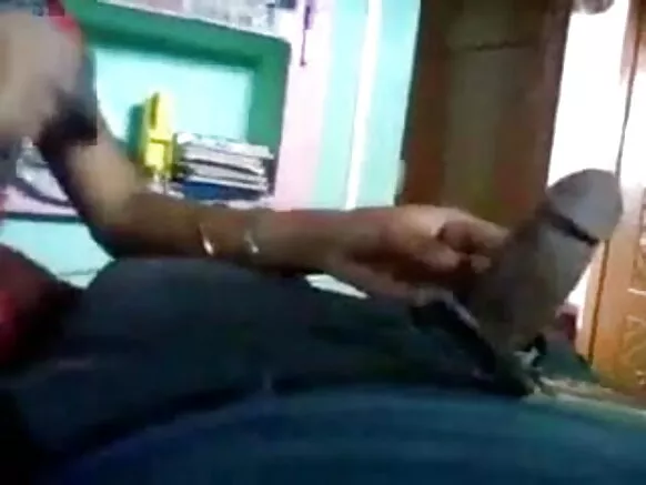 Ọmọbirin Bangladesh fẹran awakọ ọkọ ayọkẹlẹ ikọla desi sanjay dutt fidio ni gbese