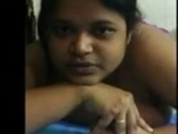 bangla Desi girl pínpín odomobirin Desi ni gbese movie titun ibalopo iriri tumpa
