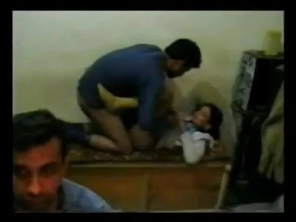 Pakistani mobile girl mu meji nibe ni gbese buruku ni English ni o kan kan iṣẹju diẹ