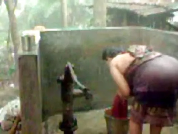 Desi peeping desi tom lẹẹkansi English ibalopo Fọto p2