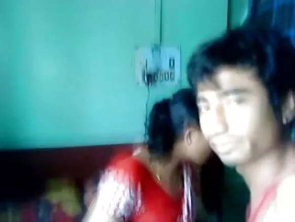 Desi tọkọtaya onibaje fun kamẹra fun igba akọkọ ati ki o gbádùn a ni gbese ni kikun HD movie