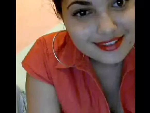 Kinky girl fihan ni gbese Khan fidio ifiwe lori Kame.awo-