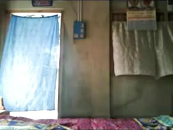 Karachi ati orire bangla Desi boy onibaje dun iwẹ ni gbese film 3g bhabhi fidio