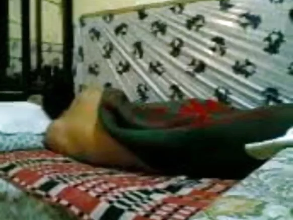 Infel lati arakunrin lati ariwa India fokii arakunrin ọkọ rẹ