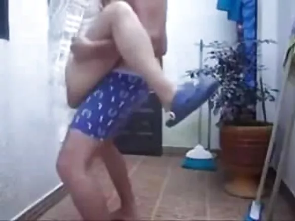 ni gbese gbona ibalopo iyawo