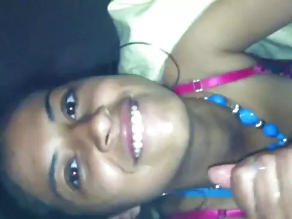 Sexy teen mallu nri amulu gbadun nick dick ni gbese film fidio aworan