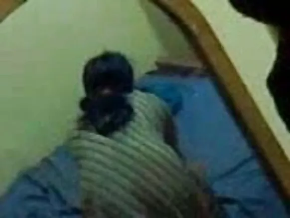 Desi aunty hindi hd ni gbese movie aunty nini ibalopo pẹlu ọkọ rẹ ni ikoko fidio sile