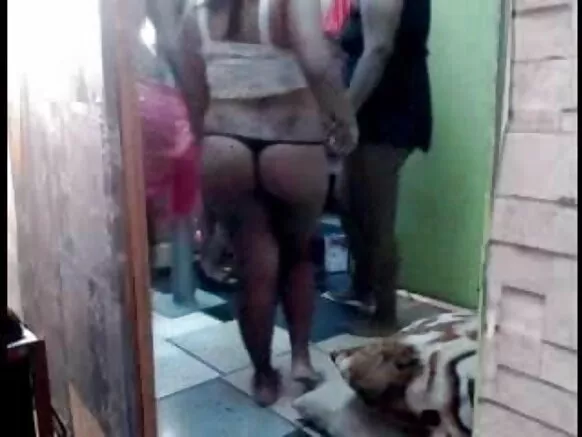 PB XXX Ibaje ni ile panṣaga