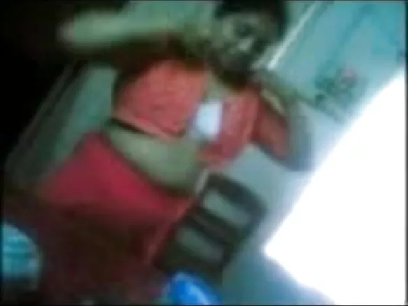 Aunty India Oyan yoo fun ifenusoko to Indian ibara rẹ, fokii rẹ