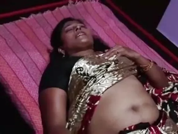 Awakọ S.India Oyan Mallu Aunty Gba Ifọwọra Pẹlu Awakọ Rẹ Movie New Sexy