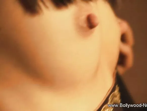 Gbona ni gbese Brunette ori omu Blythe Sexy Photo XXX Dance