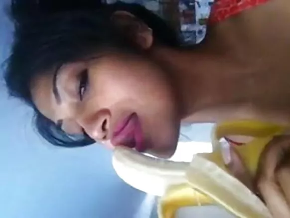 Mo desi ni gbese Fọto show fidio girl fifi bi o si muyan akukọ pẹlu Desi ogede
