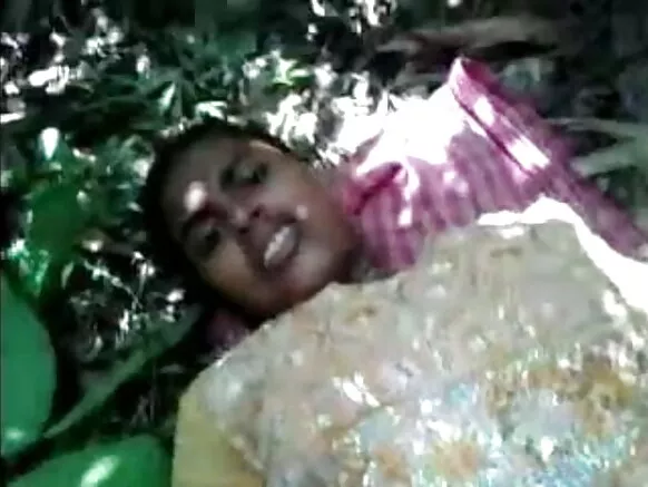 Desi girl fokii ninu igbo apa ni gbese movie eto fidio 2 igbo