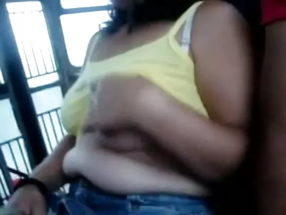 Bọsi Ilu .. English Sexy Image Intermittent Video