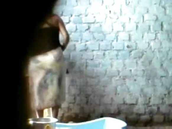 Karachi ọmọkunrin ni gbese movie ni gbese movie image gbigbasilẹ agbalagba gbigbasilẹ arabinrin