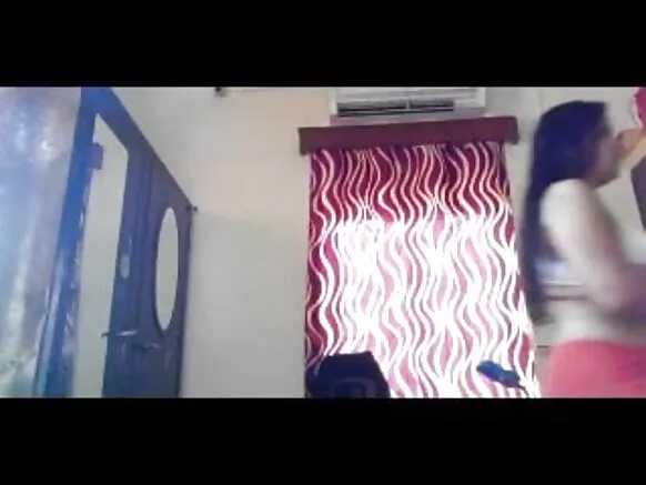 India ni gbese fiimu fihan awọn oyan iyalẹnu 1211